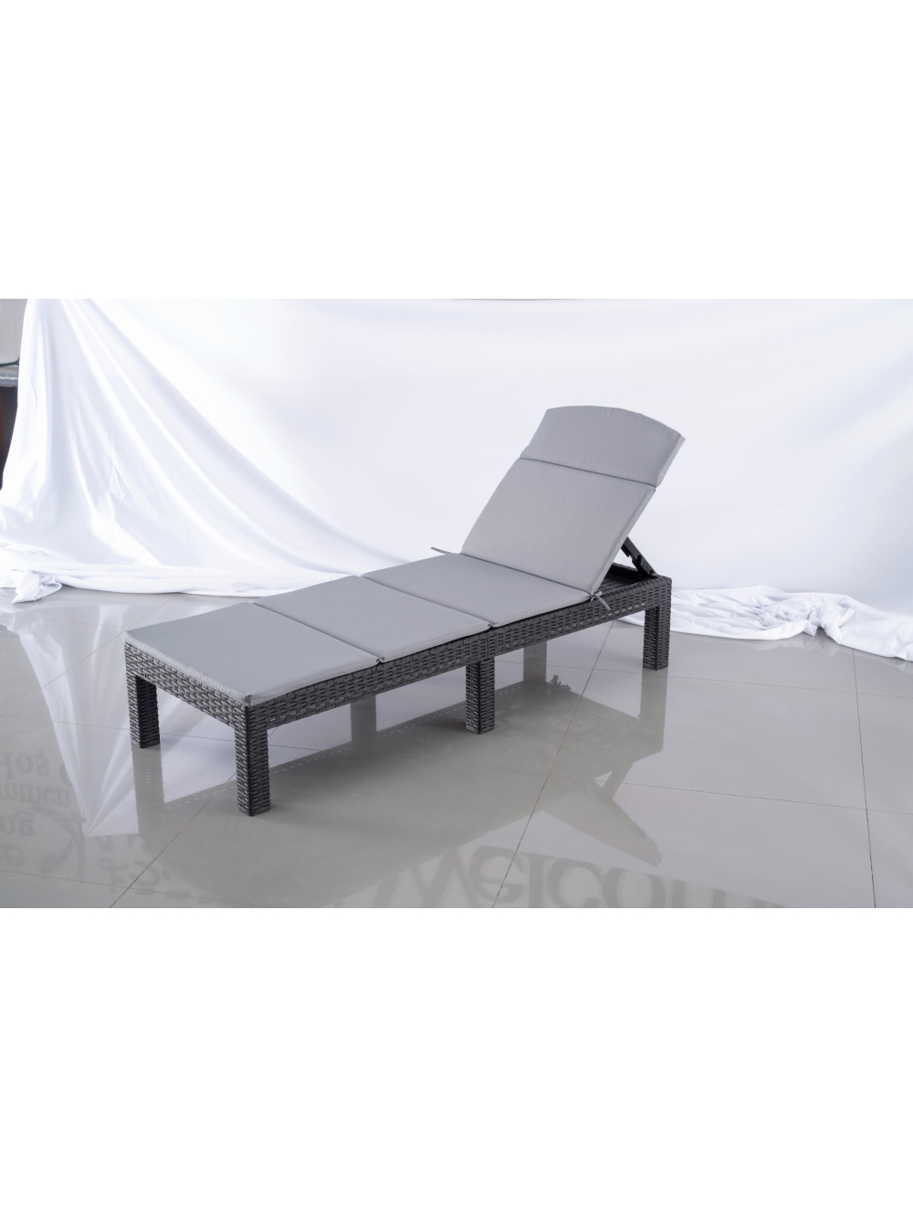 House and home pool loungers outlet